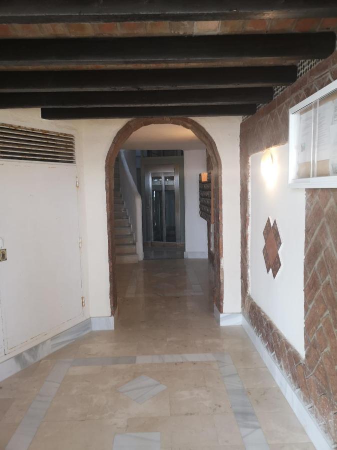 Marina Sunrise Apartment Benalmadena Bagian luar foto